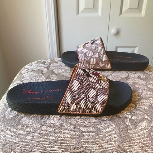 Walt Disney World 50th Coach Slide Signature Textile Jacquard Mickey Mouse SZ 7 - Picture 3 of 9